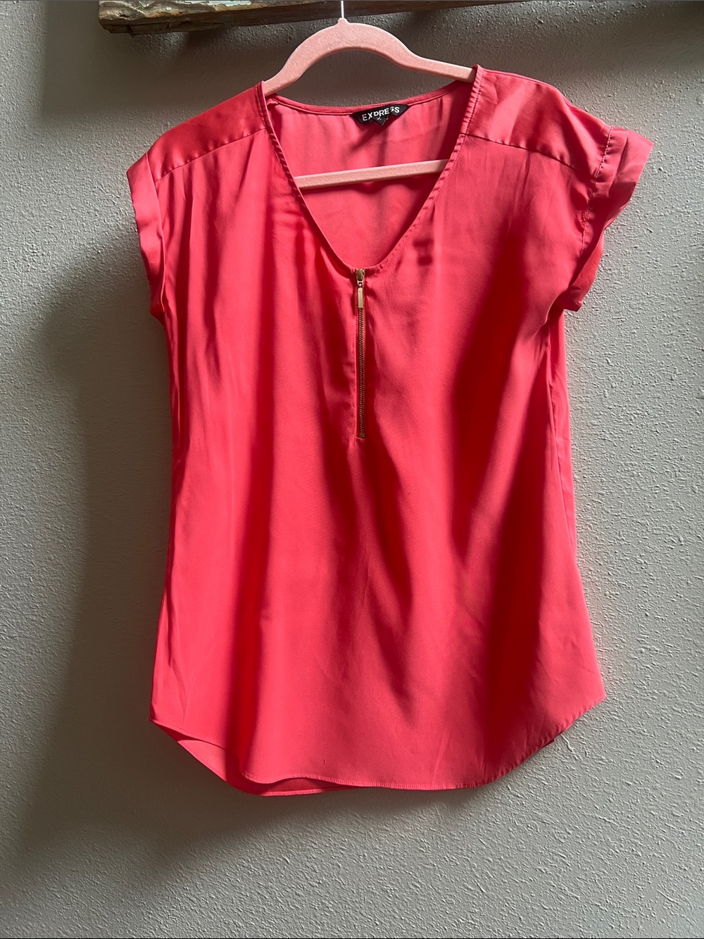 Express Coral-Red V-Neck Zip Cap Sleeve Blouse
